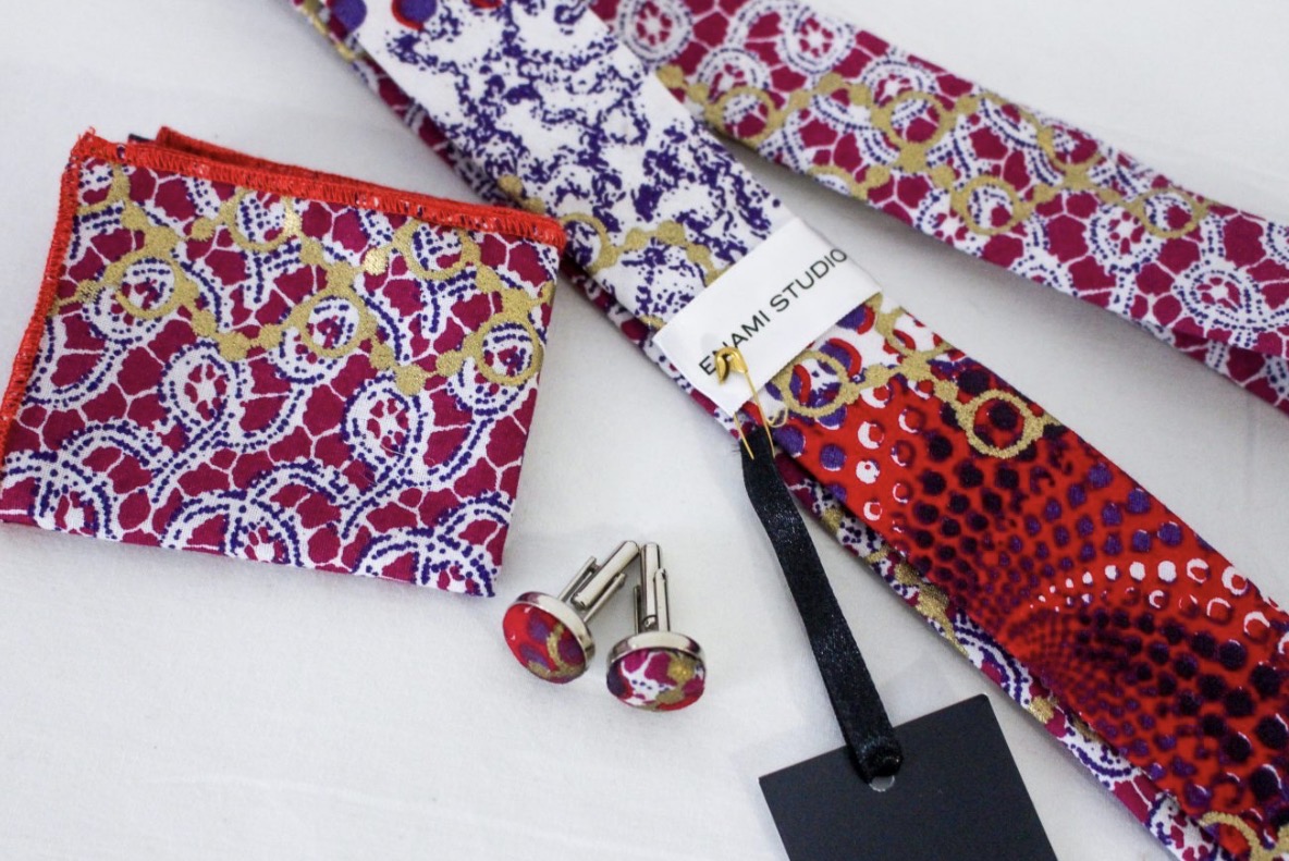 Set cravate, pochette et boutons de manchette en Woodin
